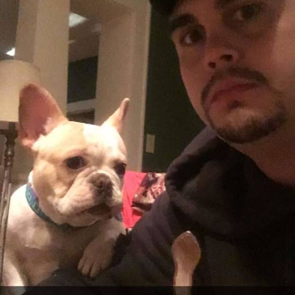 Meet your Posher, Chris - Picture 1 of 1